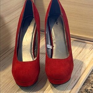 Red suede Women's Platform Heels